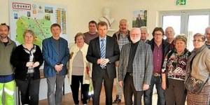 le-sous-prefet-a-rencontre-les-elus-du-conseil-municipal-et_1863023_667x333